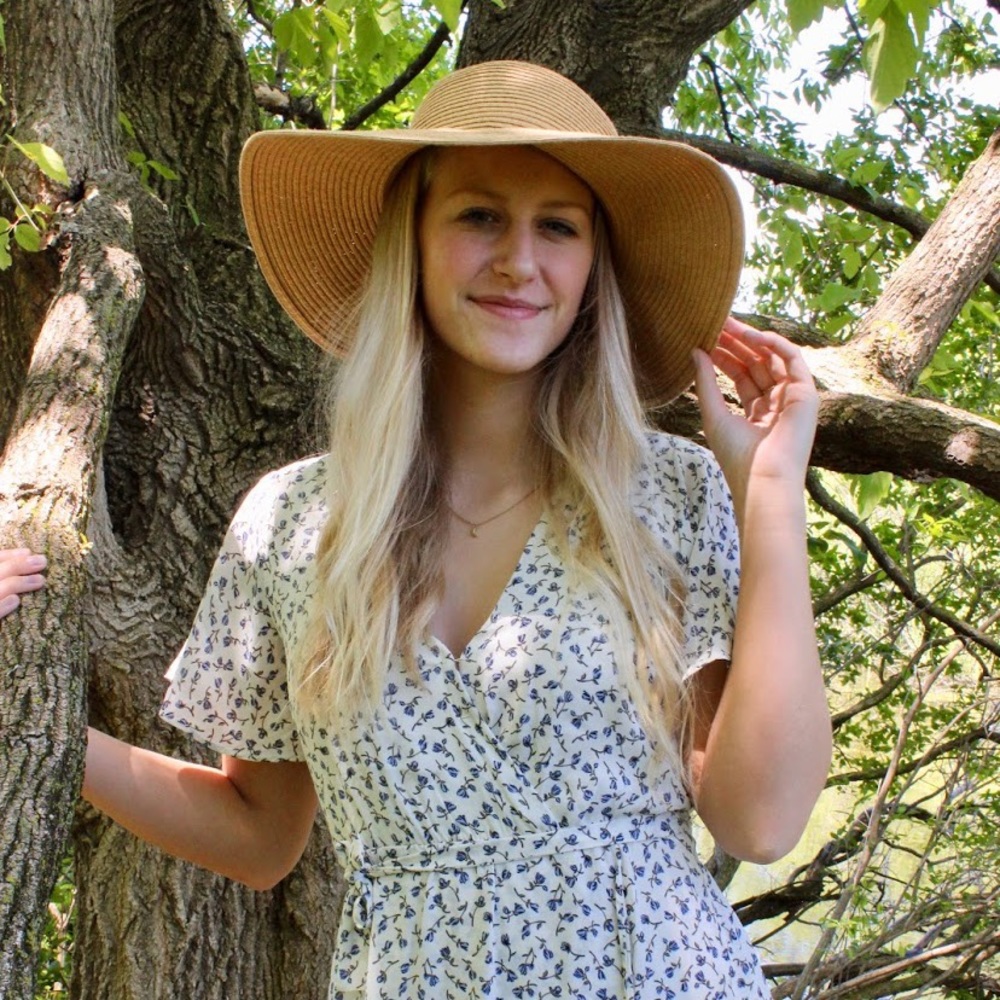 Meet your Posher, Ellie